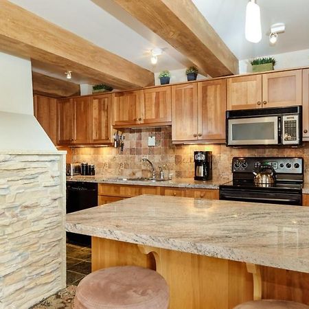 Chateau Roaring Fork Unit 22, Spacious Condo With Beautiful River Views, 4 Blocks To Town Aspen Buitenkant foto