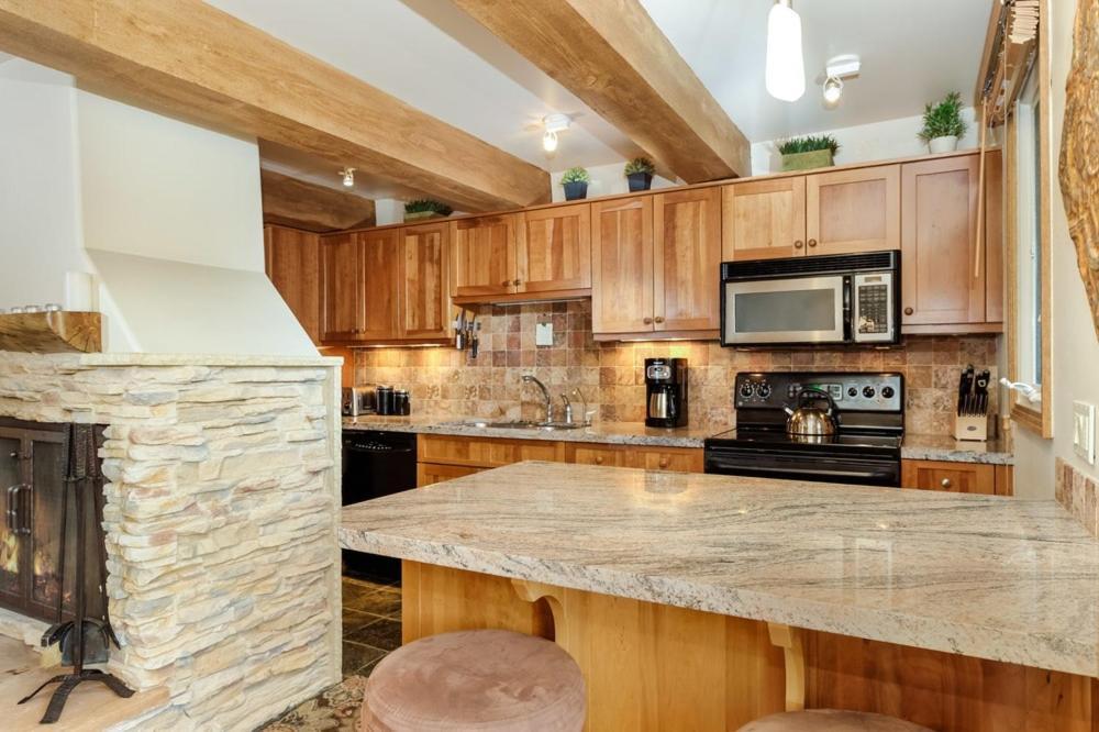 Chateau Roaring Fork Unit 22, Spacious Condo With Beautiful River Views, 4 Blocks To Town Aspen Buitenkant foto