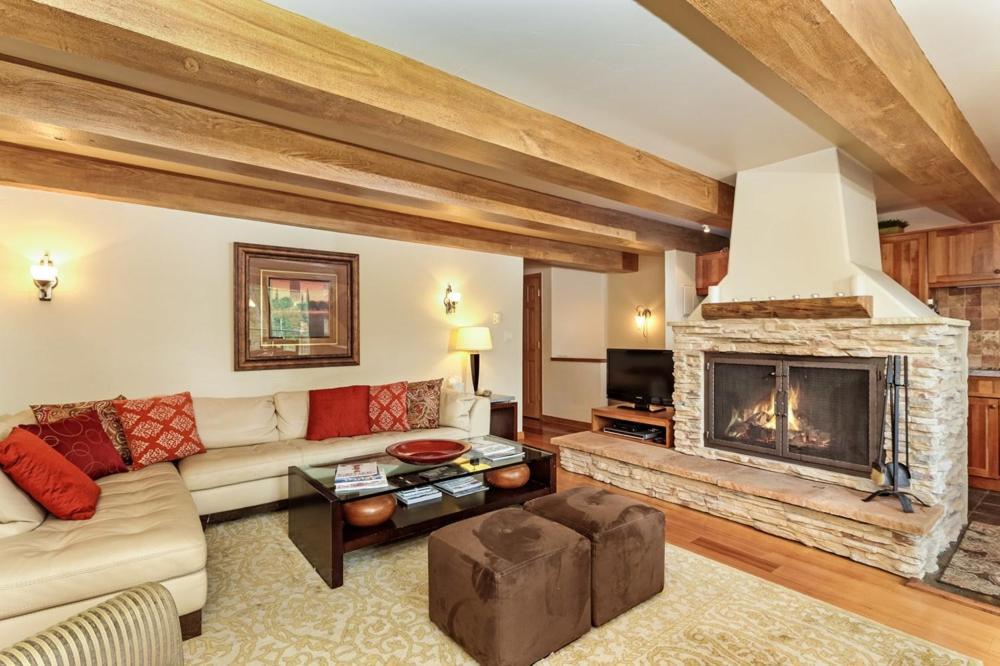 Chateau Roaring Fork Unit 22, Spacious Condo With Beautiful River Views, 4 Blocks To Town Aspen Buitenkant foto